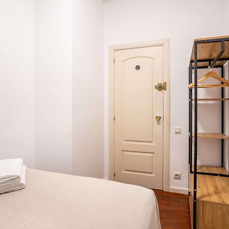 Next To Sagrada Familia 4-Bedroom Apartment Barcelone Extérieur photo