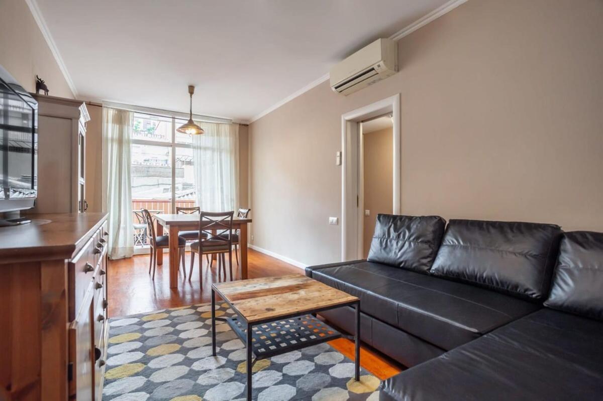 Next To Sagrada Familia 4-Bedroom Apartment Barcelone Extérieur photo