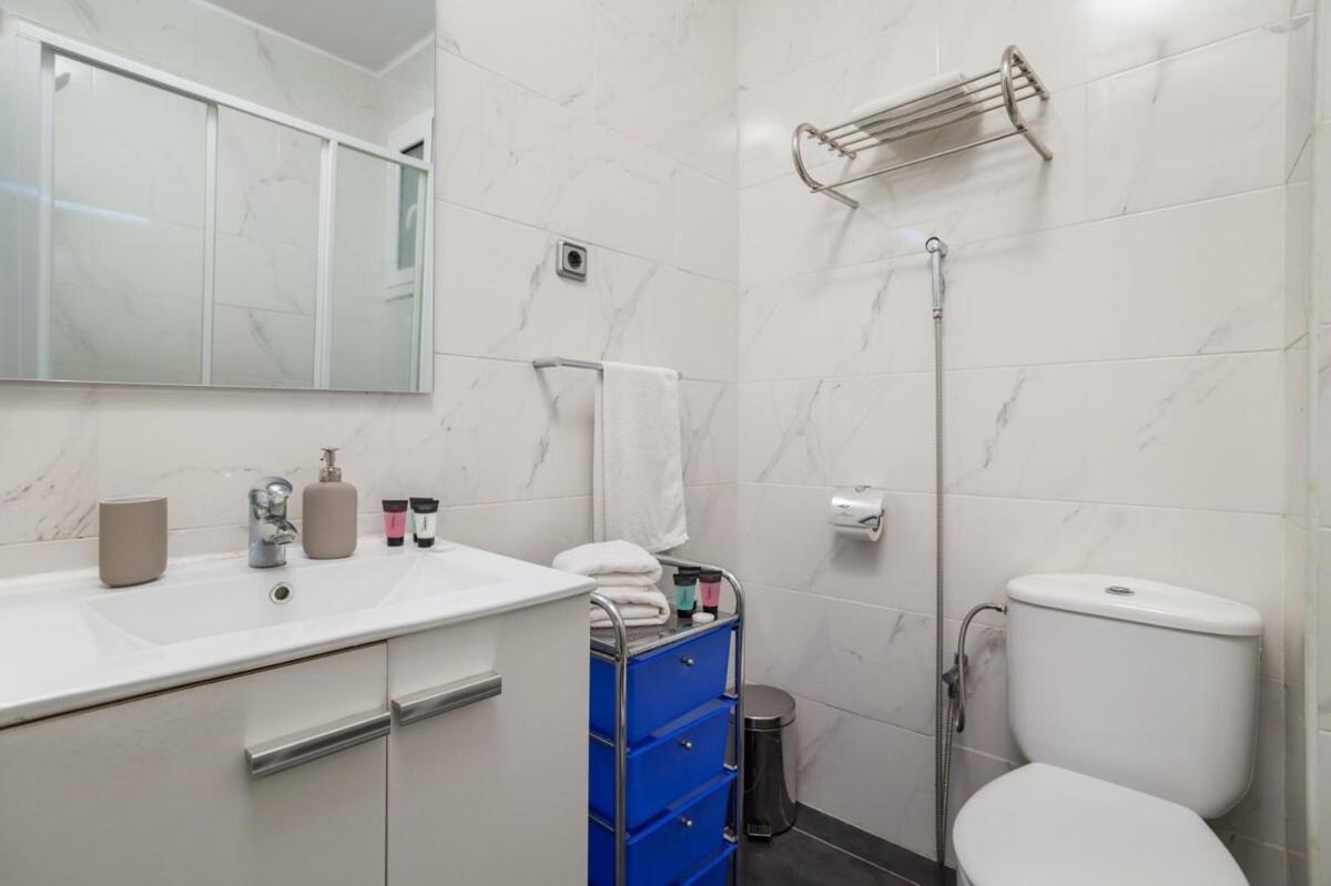 Next To Sagrada Familia 4-Bedroom Apartment Barcelone Extérieur photo