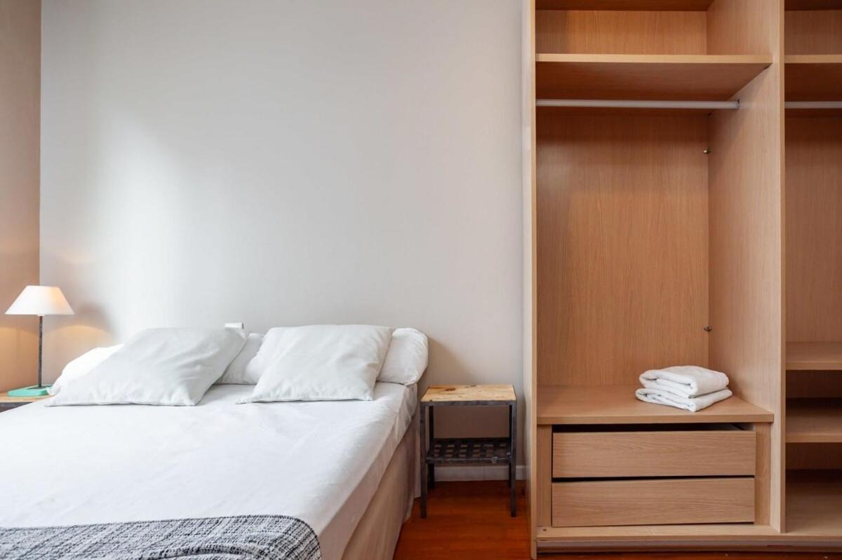 Next To Sagrada Familia 4-Bedroom Apartment Barcelone Extérieur photo