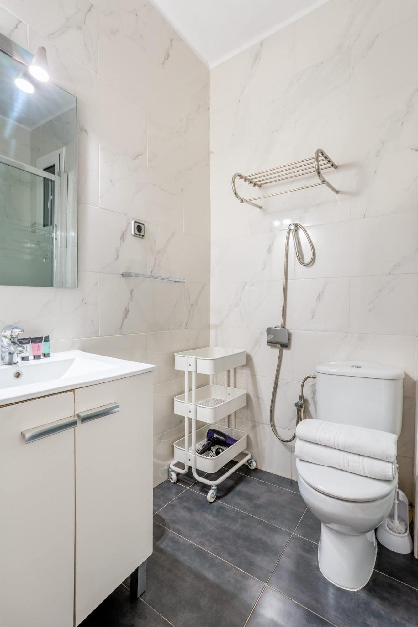 Next To Sagrada Familia 4-Bedroom Apartment Barcelone Extérieur photo