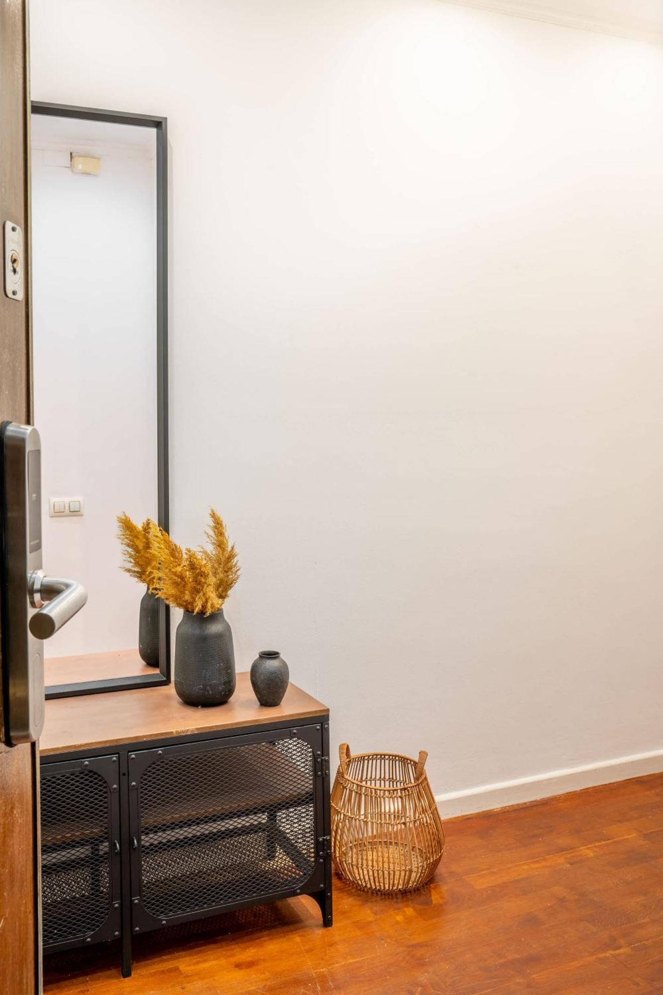 Next To Sagrada Familia 4-Bedroom Apartment Barcelone Extérieur photo